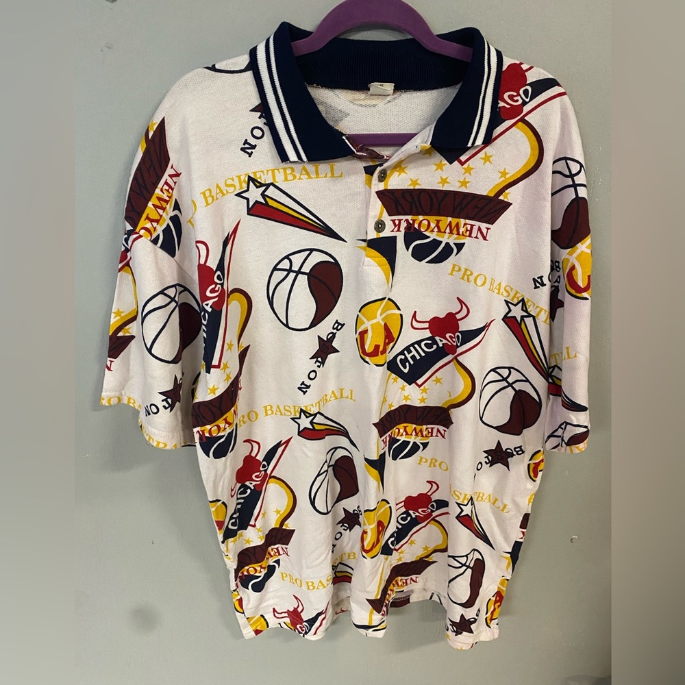Graphic Pro Basketball Polo Shirt with Chicago Motifs